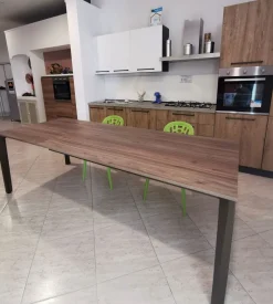 Tavolo Prisma Ingenia in laminato Allungabile