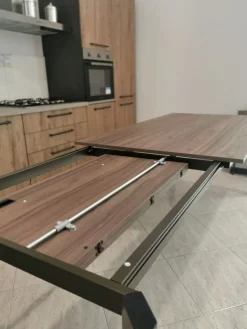 Tavolo Prisma Ingenia in laminato Allungabile