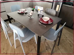 Tavolo quadrato allungabile in altri materiali SCONTATO