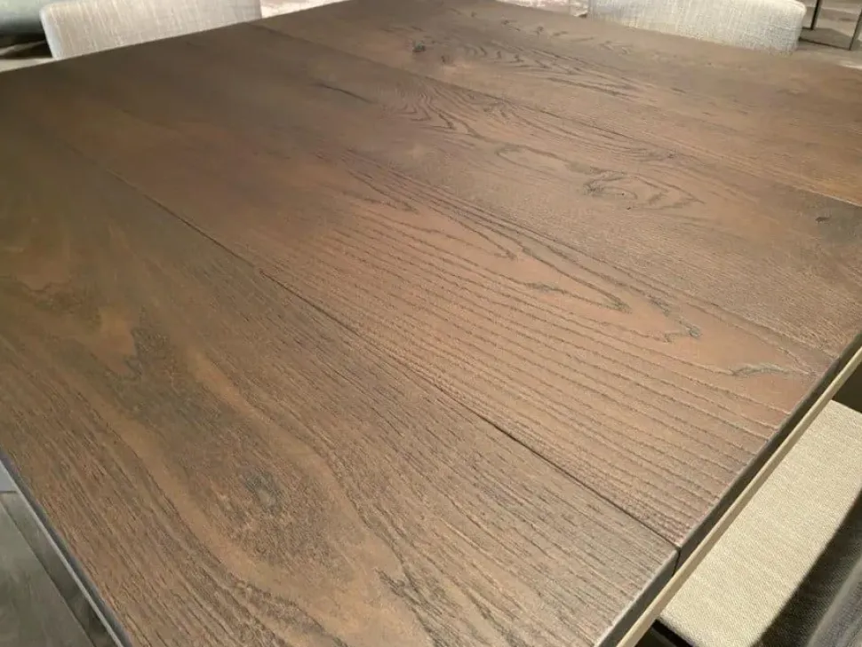 Tavolo quadrato Loto Lago scontato del 40%