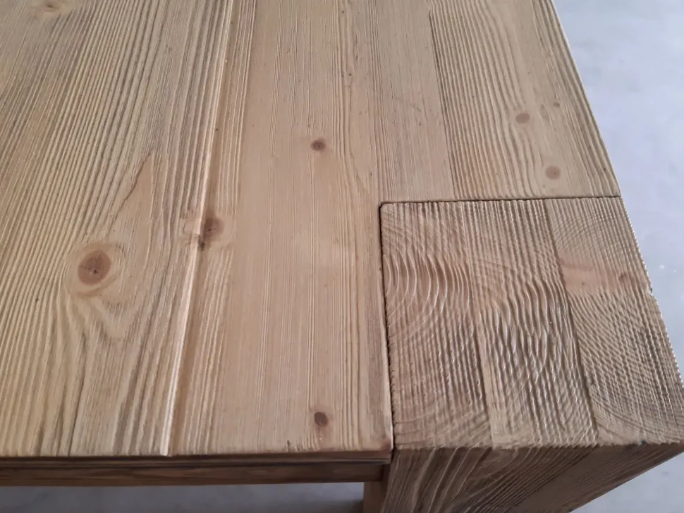 Tavolo rettangolare a quattro gambe Nodato Artigianale scontato