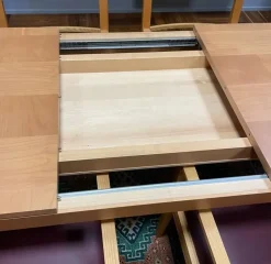 Tavolo rettangolare in legno Quadro di Artigianale in Offerta Outlet