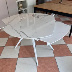 Tavolo rettangolare Marble Collezione esclusiva scontato del 60%