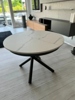 Tavolo rotondo in ceramica Celsius di Altacom in Offerta Outlet