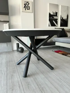 Tavolo rotondo in ceramica Celsius di Altacom in Offerta Outlet