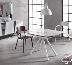 Tavolo sagomato a quattro gambe Kyoto four Stones scontato