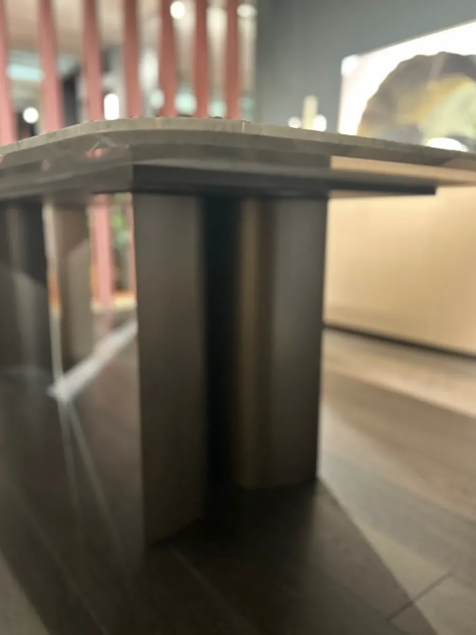 Tavolo sagomato in marmo Gullwing di Lema in Offerta Outlet