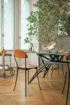 Tavolo sagomato Reale cm Zanotta scontato del 0%