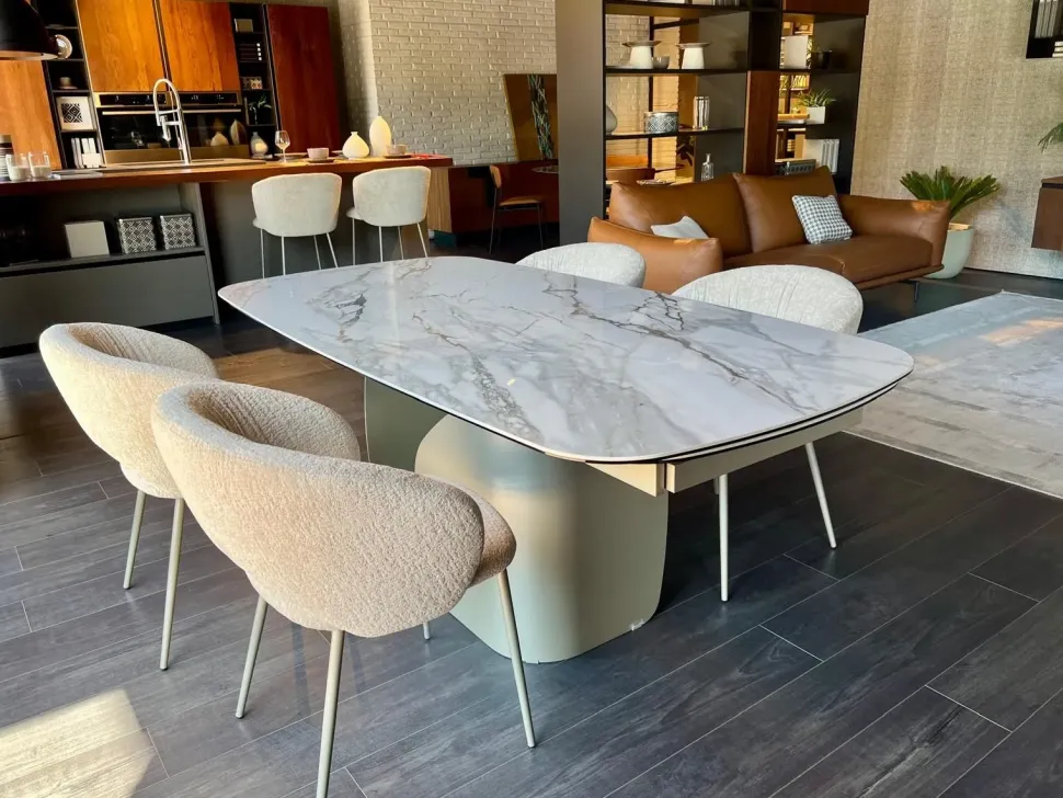 Tavolo sagomato Twins di Calligaris a prezzo riservato