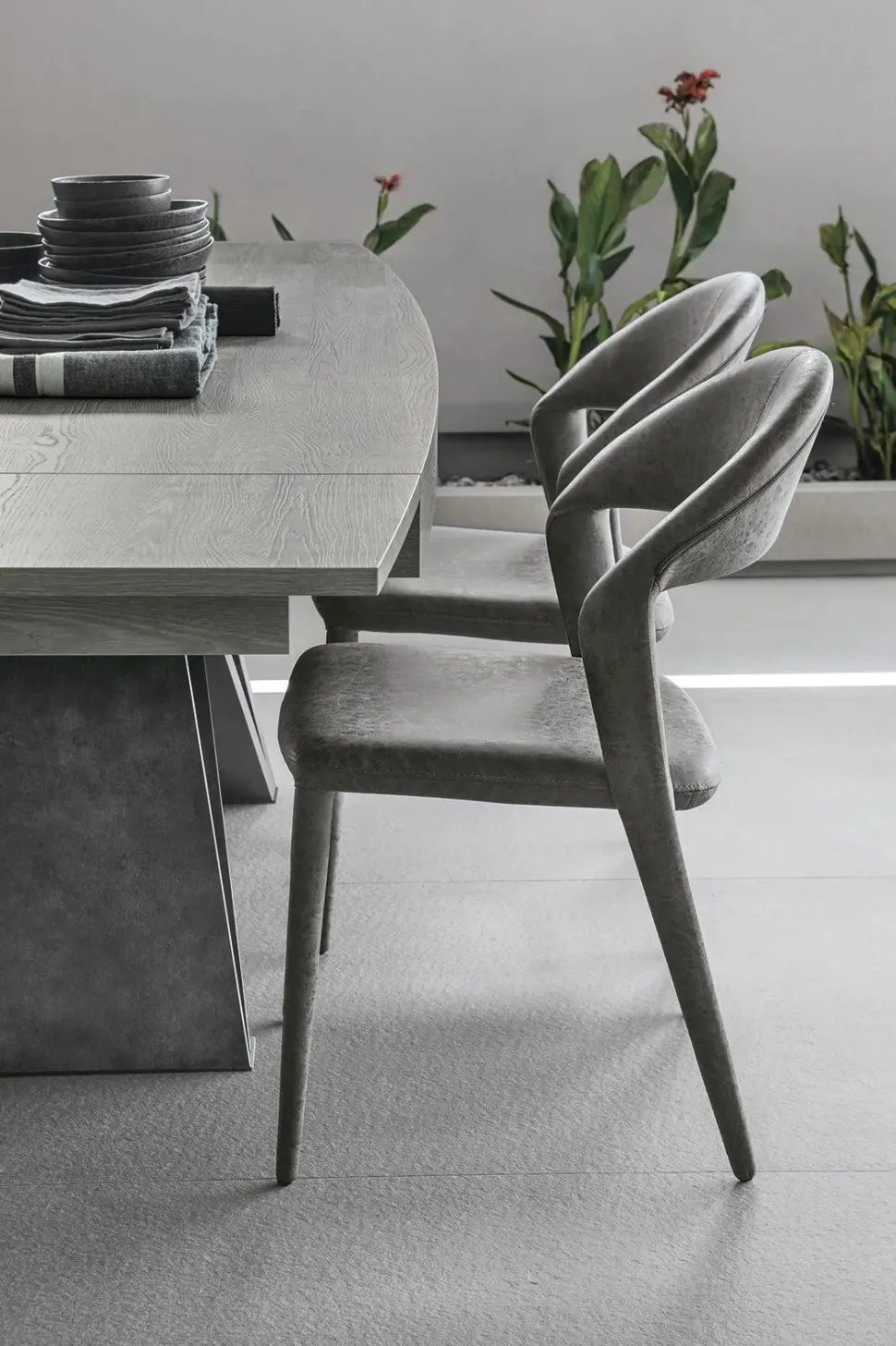 Tavolo Sigma di Target Point: rettangolare, prezzo riservato!