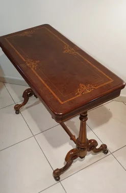 Tavolo Tavolo da gioco Collezione esclusiva in legno Pieghevole scontato 51%