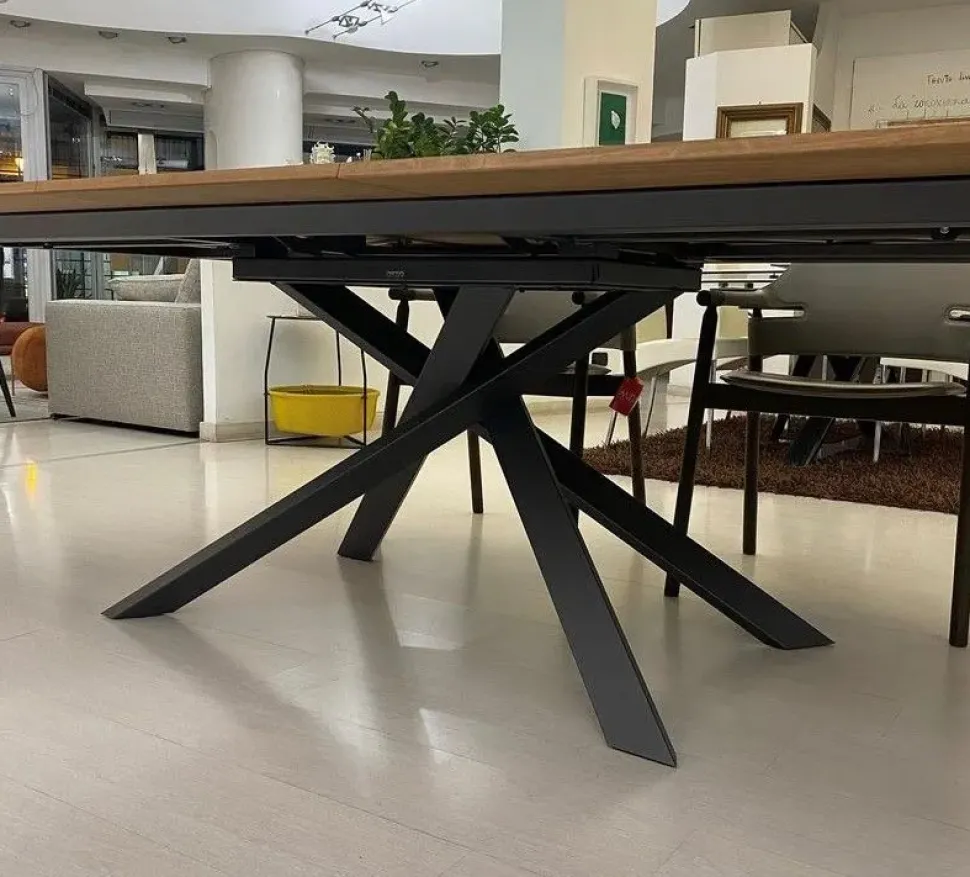 Tavolo 4x4 di Ozzio scontato del 30%